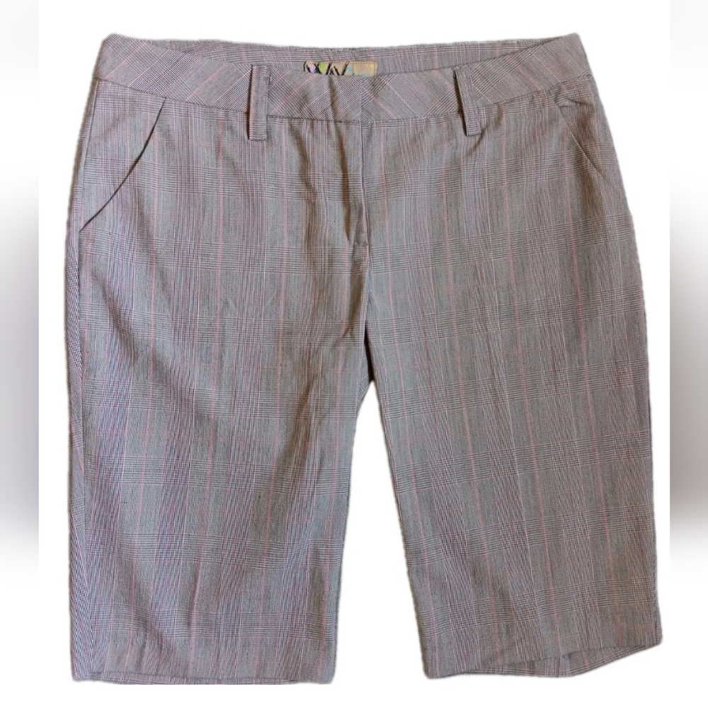 Preppy Academia Bermuda Shorts, Wax Jeans Size Medium, Casual Gray Pink Plaid